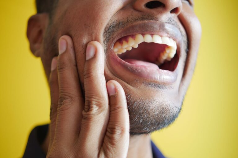 TMJ Disorders: Symptoms, Causes, and Treatment for Jaw Pain