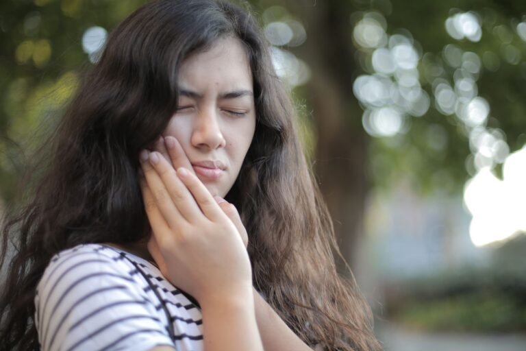 Tooth Sensitivity: Causes, Treatments, and When to See a Dentist